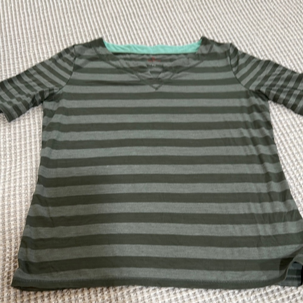 Talbots T  Green and Gray Striped Top MP like new